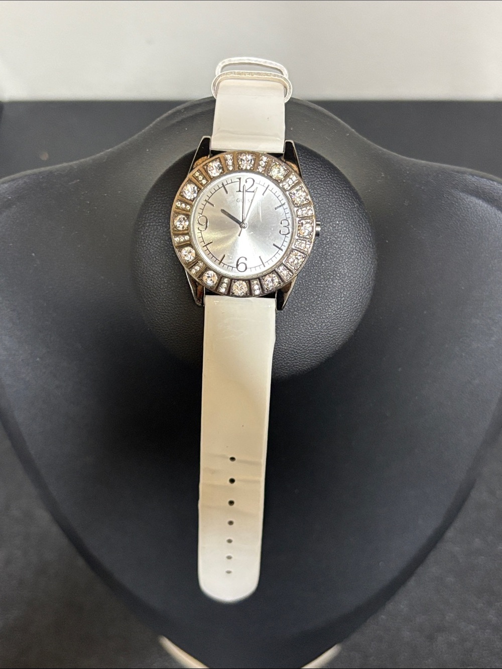 Guess Y2K Crystal-Trim Silver Dial Working Watch White Leather Strap Retro